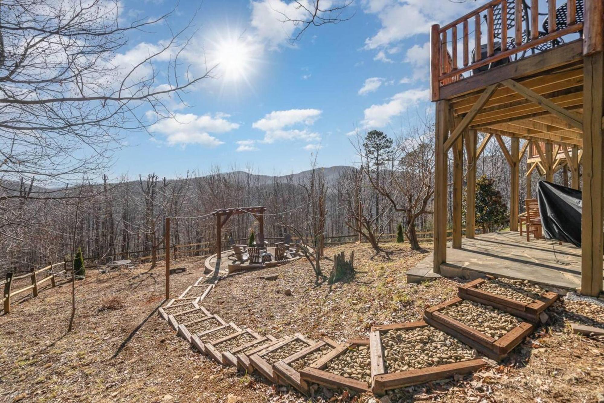 Enchanting Mountain Oasis Old Fort Екстер'єр фото